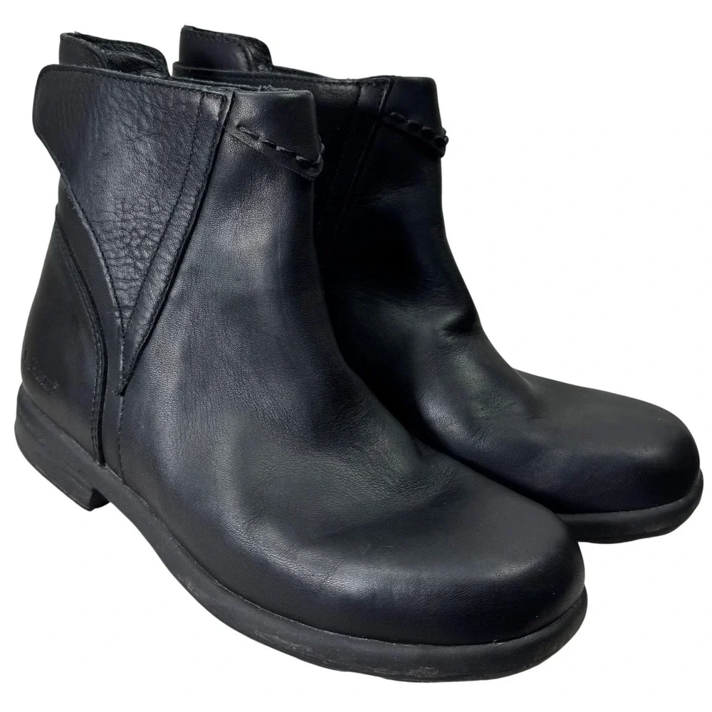 L.L. Bean Ankle Boots Womens 7 Black Leather Side Zip Low Heel 0BPG504 Classic